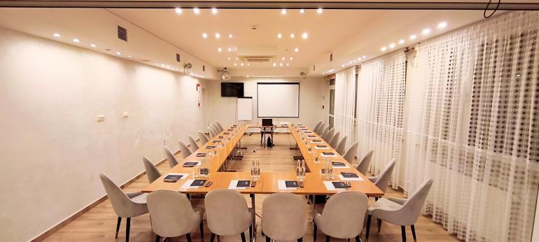 Sala konferencyjna-2